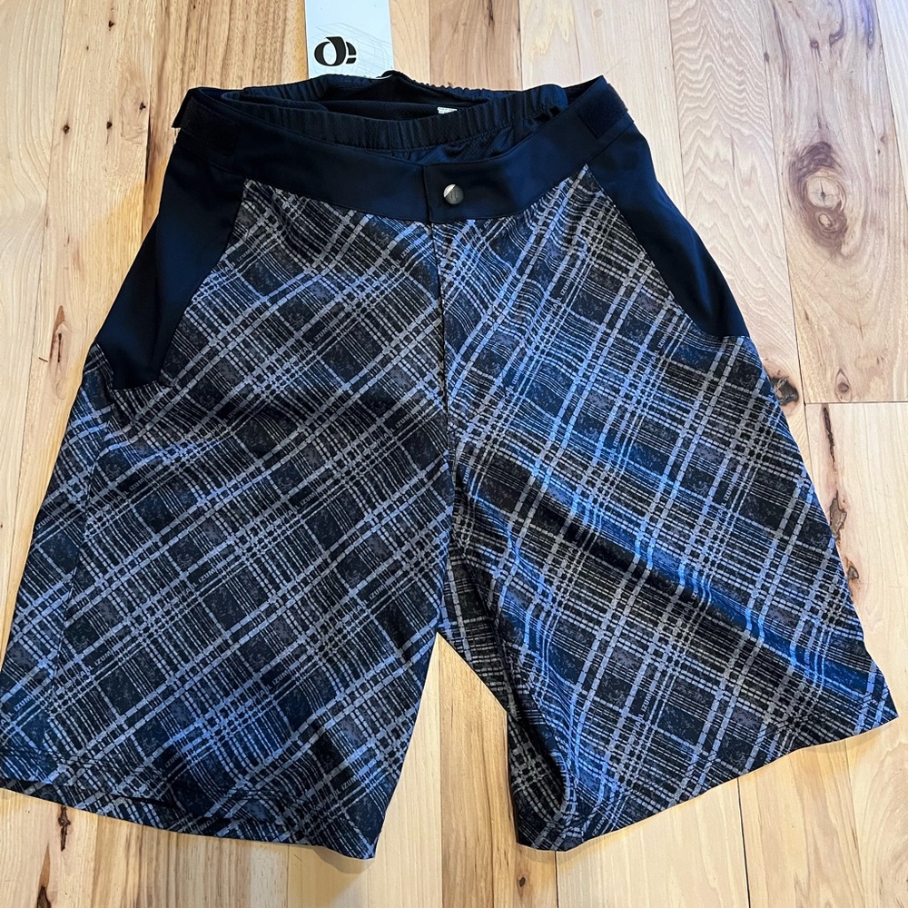 Pearl Izumi Canyon Cycling shorts